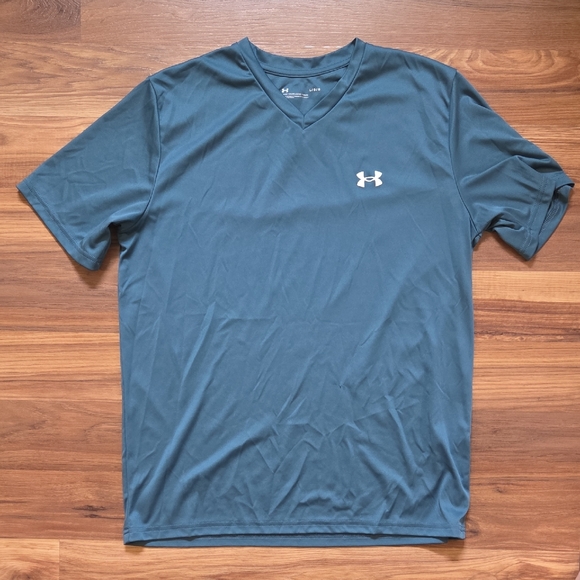 Lot 2 Under Armour Men’s Short Sleeve V-Neck sz L - Picture 2 of 8